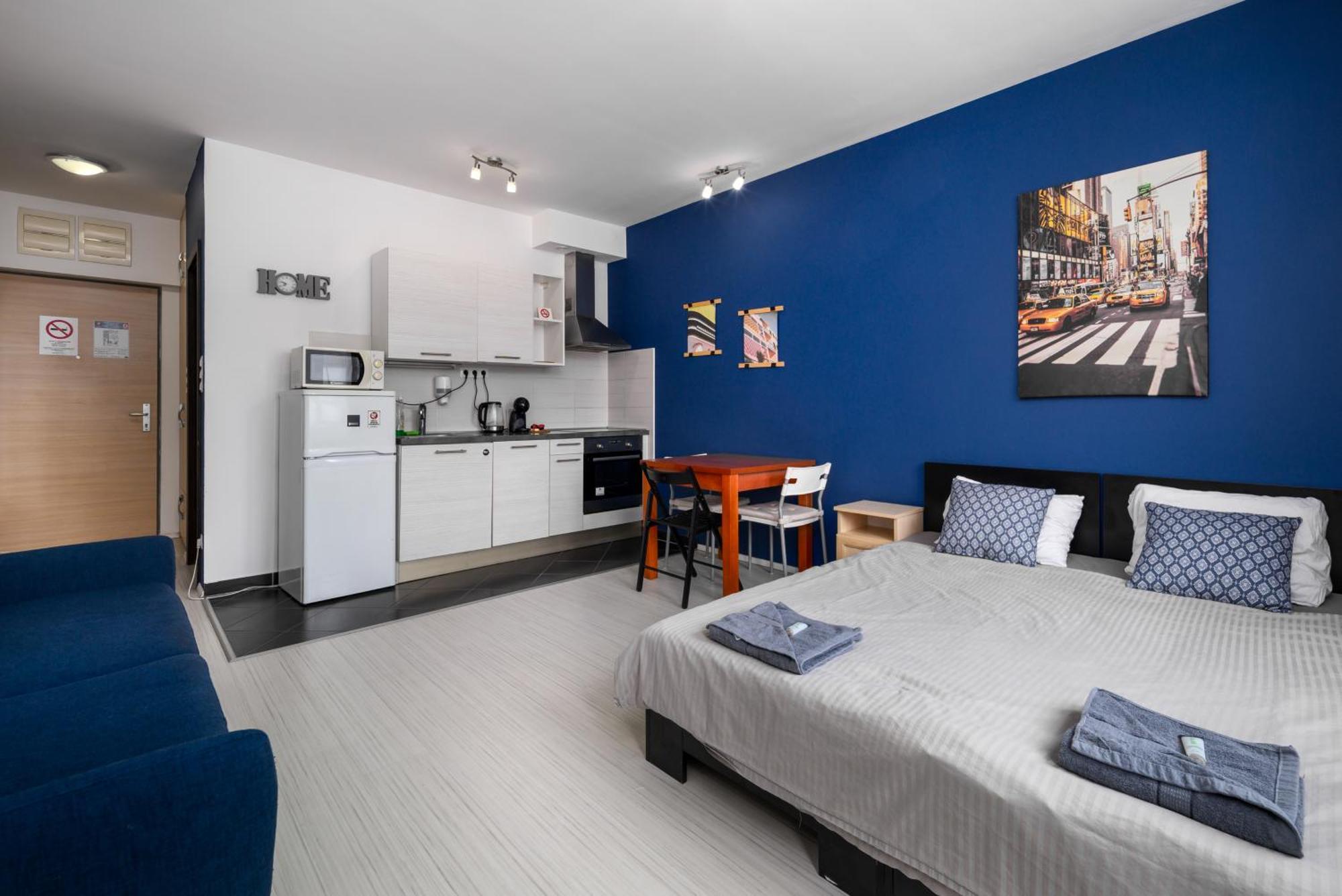 Sun Resort Residential Suite-Free Parking Garage Same Building Boedapest Buitenkant foto